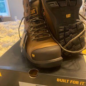 NIB P89940 9.5 wide work boots 6" Caterpillar mens